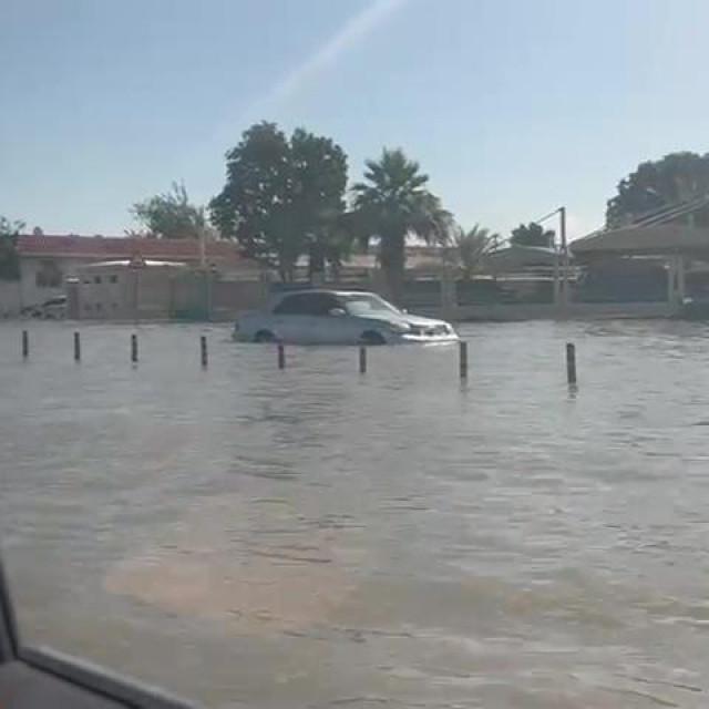 Poplave u Dubaiju