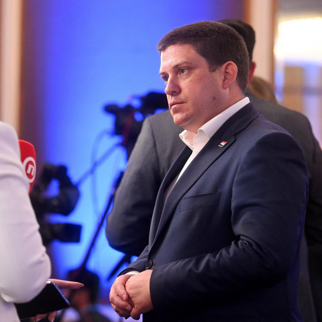 Oleg Butković 