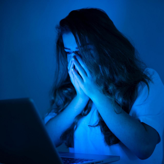 Cyberflashing psotaje ozbiljan problem