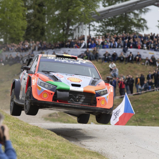 Thierry Neuville i Martijn Wydaeghe