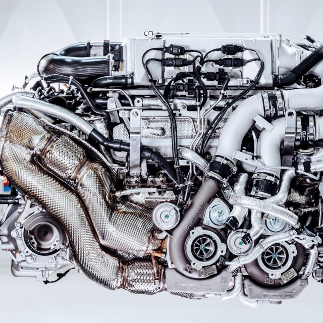 Bugatti W16 motor