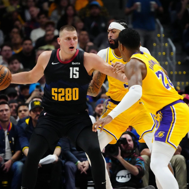 Nikola Jokić se priključio Wiltu Chamberlainu