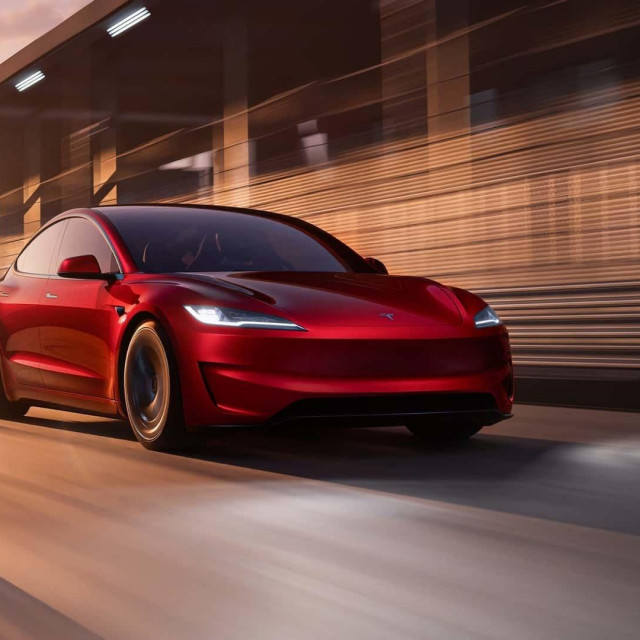 Tesla Model 3 Performance