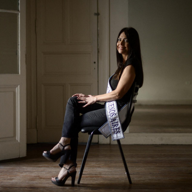 Alejandra Rodriguez je pravnica i novinarka