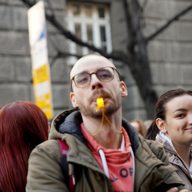 Prosvjedi u Beogradu zbog sumnje u izbornu prijevaru