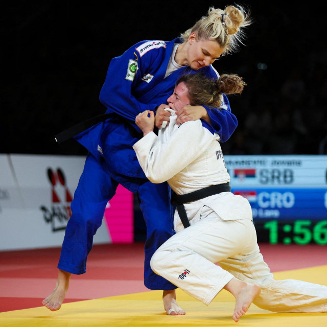 Jovana Cakarević i Lara Cvjetko