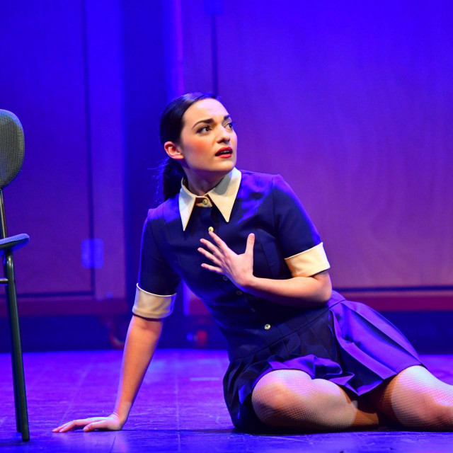 Zapetljani interesi, Ružica Maurus