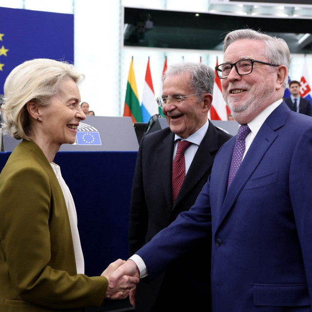 Ursula von der Leyen, Romano Prodi i Pat Cox