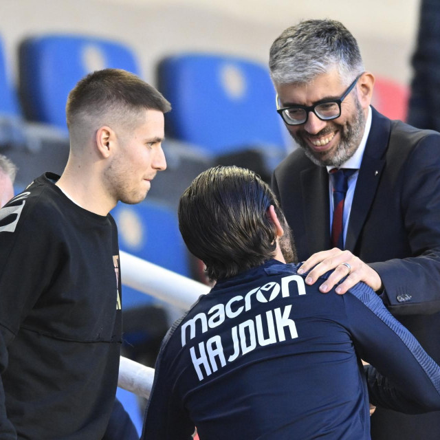 Predsjednik Hajduka Ivan Bilić s igračima