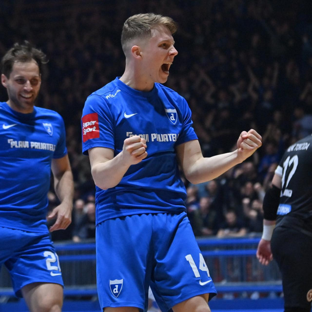 Mateo Mužar, Futsal Dinamo