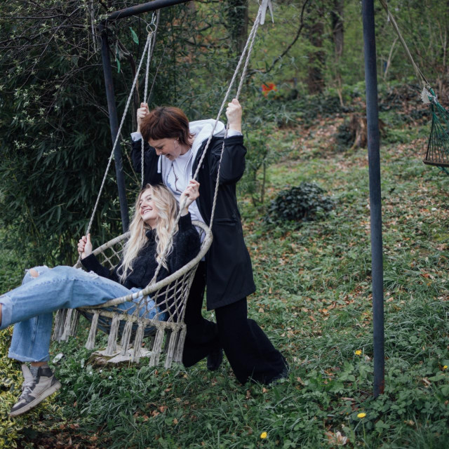 Gloria.
Zagreb, 280324.
Jadranka Ivanis Yaya i kcer Lucija.