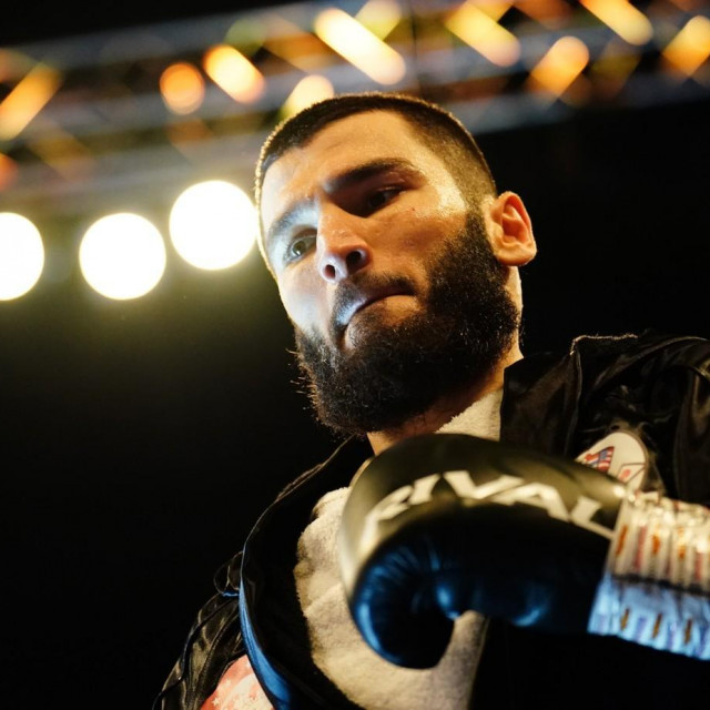 Artur Beterbiev