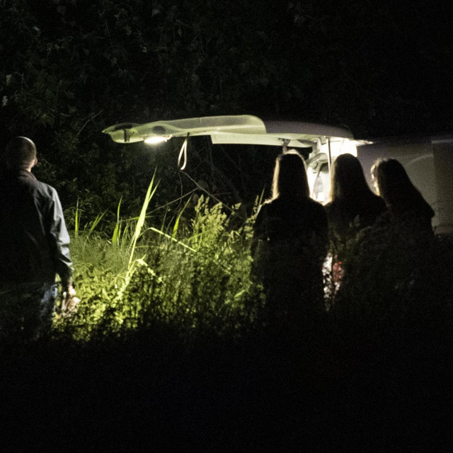 Policijski očevid zbog ubojstva ženske osobe kod Savskog nasipa u novozagrebačkom naselju Blato 