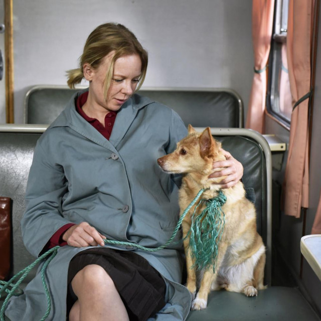 Scena iz filma ‘Palo lišće‘, glumica Alma Pöysti; redatelj Aki Kaurismäki