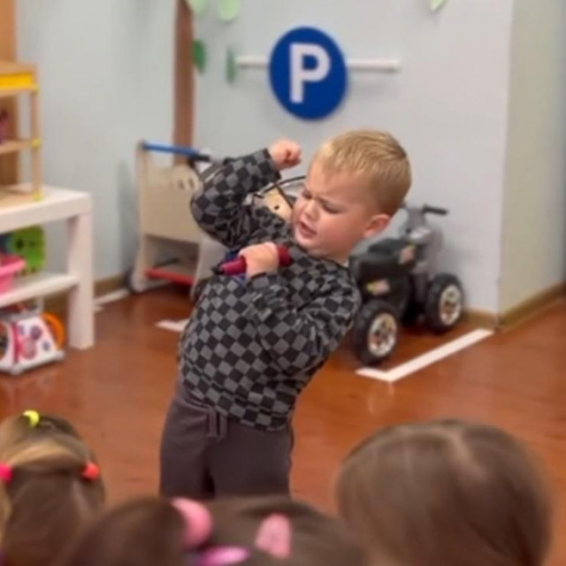 Dječak oduševio Baby Lasagnu