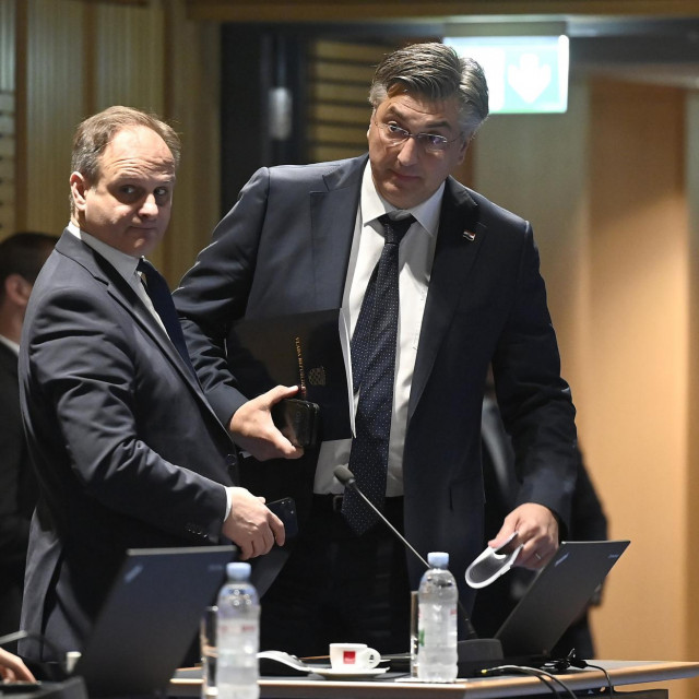 Zvonimir Frka Petešić i Andrej Plenković