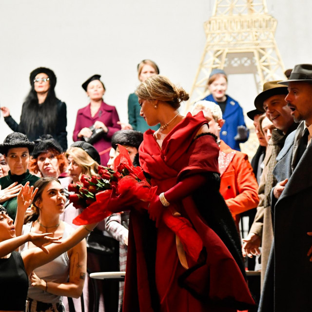 Prva kostimska proba opere La Boheme
 