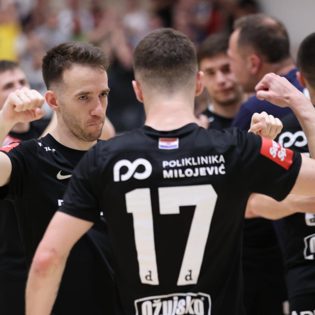 Slavlje igrača Dinama u Omišu