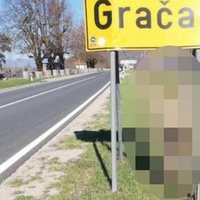 Obješena životinja na ulazu u Gračac