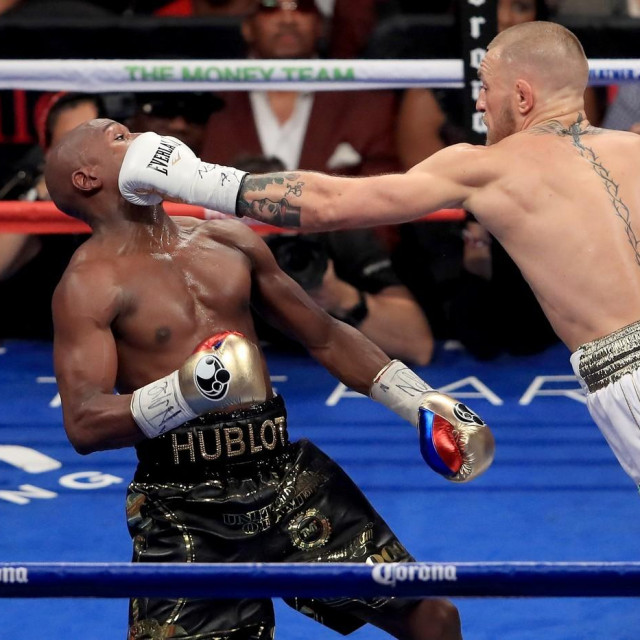 Floyd Mayweather vs Conor McGregor