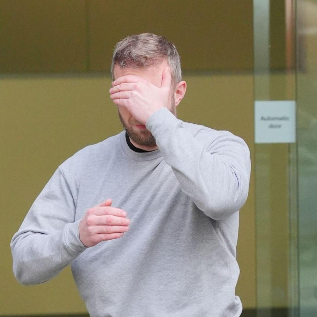 Matthew Trickett ispred suda