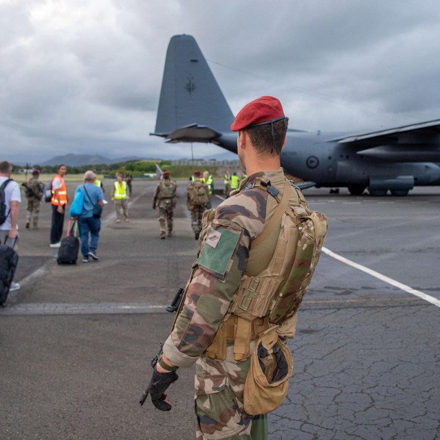 Zarobljeni turisti na Novoj Kaledoniji