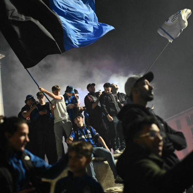 Slavlje navijača Atalante