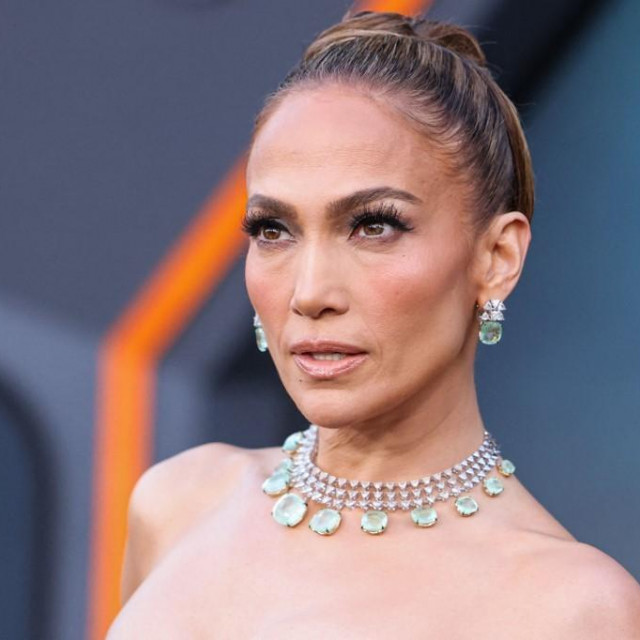 Jennifer Lopez