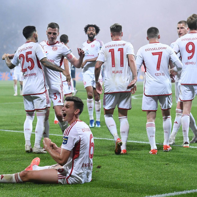Slavlje nogometaša Fortune Düsseldorf