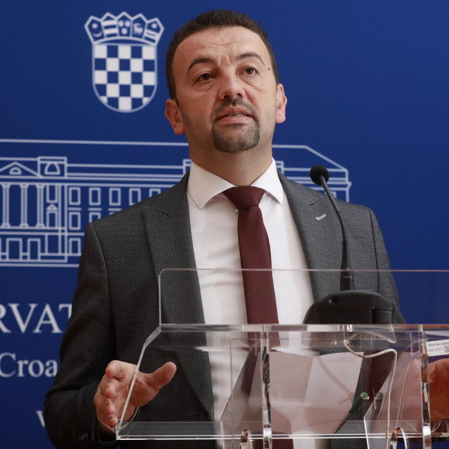 Marijan Pavliček