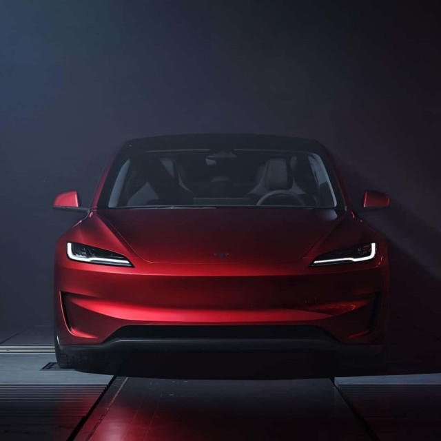 Tesla Model 3 Performance