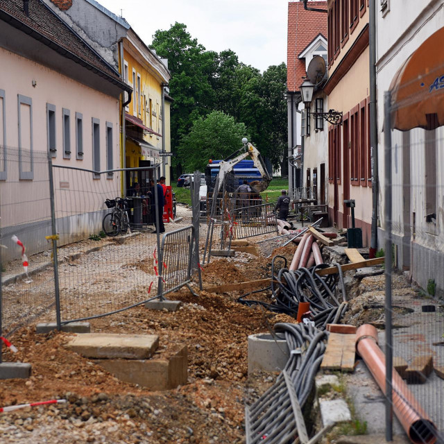 Radovi u Zvijezdi