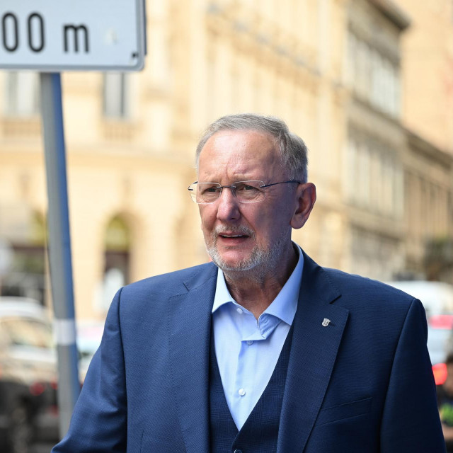 Davor Božinović