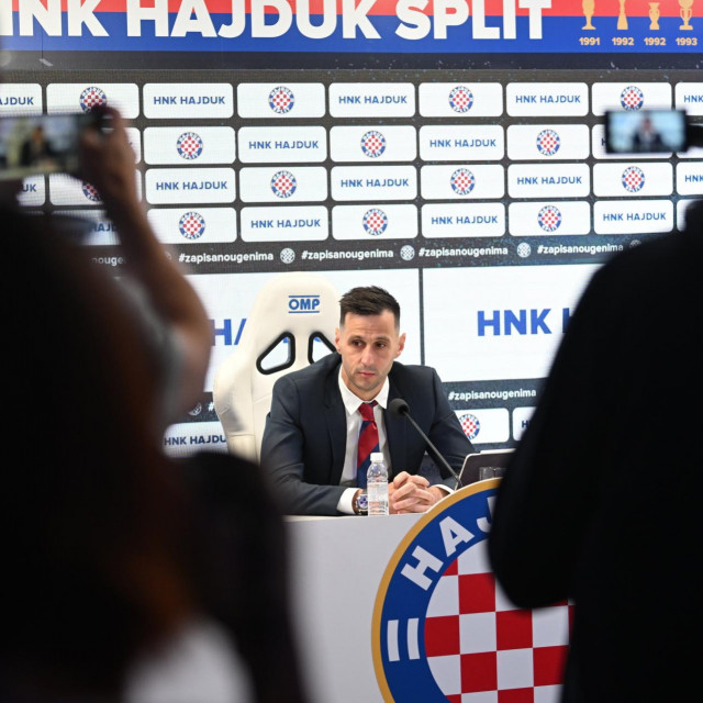 Nikola Kalinić na predstavljanju