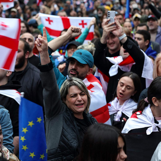 Prosvjed protiv zakona o ”stranim agentima” u Tbilisiju