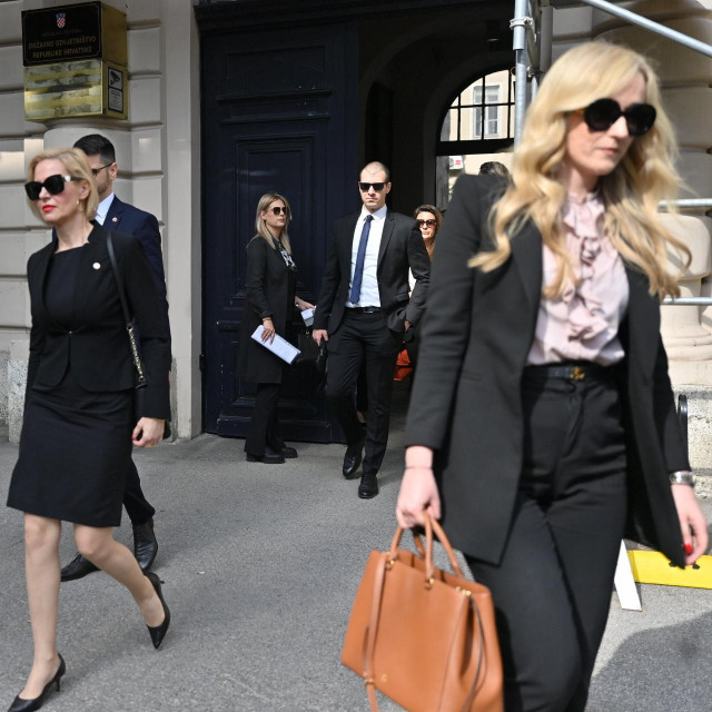 Tužitelji USKOK-a izlaze iz Državnog odvjetništva nakon kratkog sastanka s Ivanom Turudićem