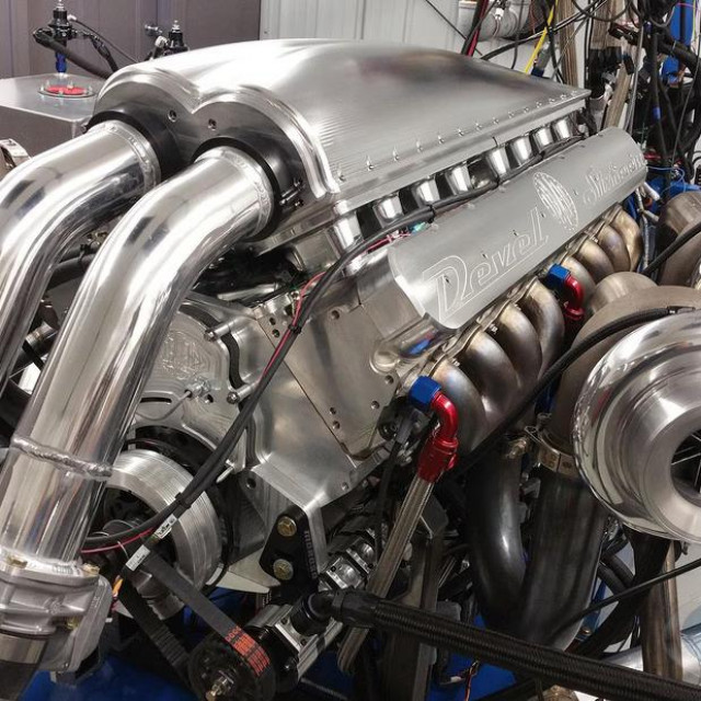 V16 motor s više od 5000 KS