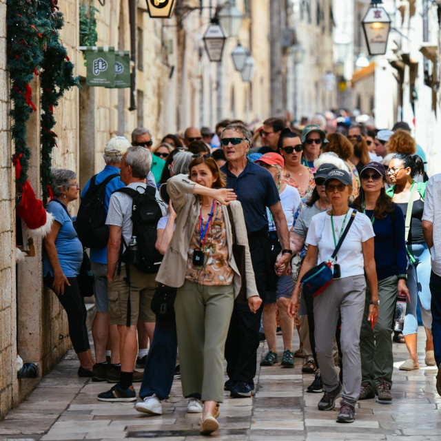 Dubrovnik, Stradun
