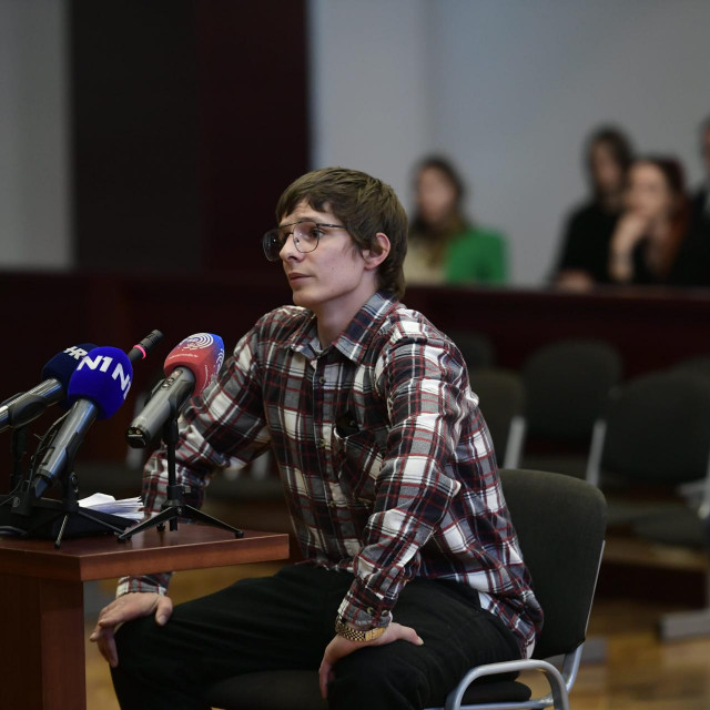 Stanislav Zavadlav