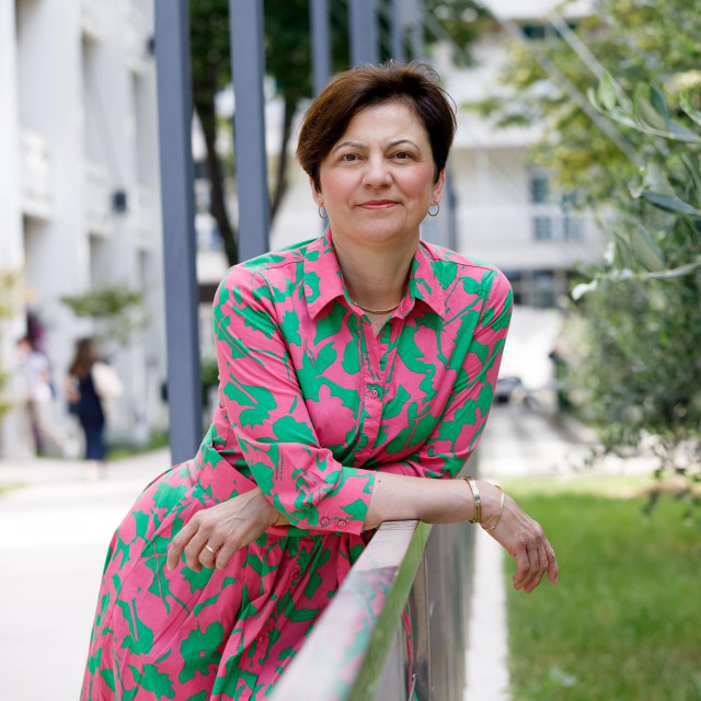 Dr. Ksenija Kos