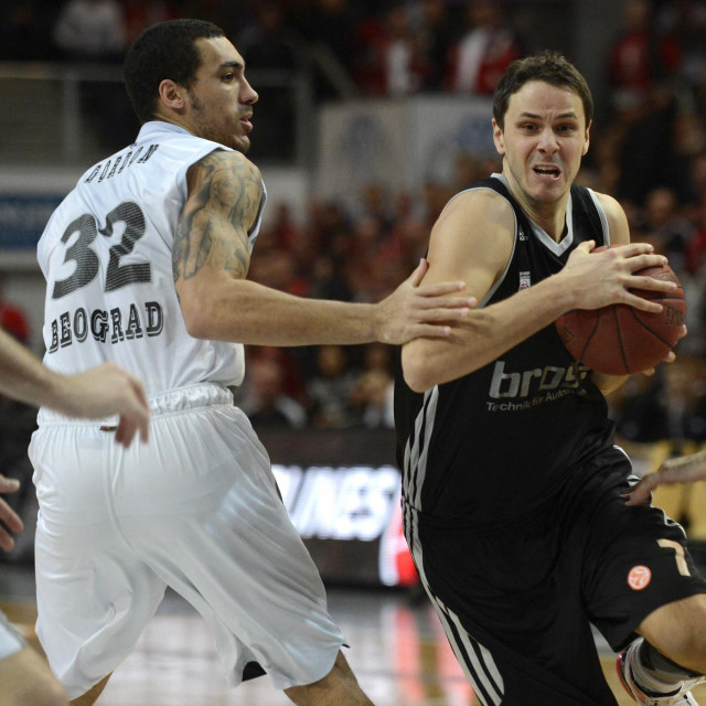 Drew Gordon (lijevo) u dresu Partizana