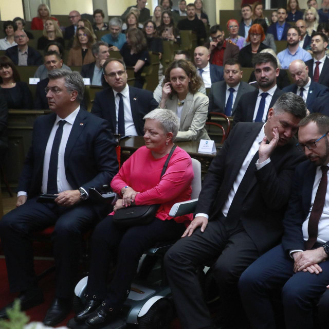 Milanović se u odnosu na Tomaševića sad postavlja zaštitnički i pokroviteljski. O prazniku grada Zagreba skupio je puno lijepih riječi za opisivanje vladavine Možemosa, prije je zvučao bitno kritičnije i podrugljivije