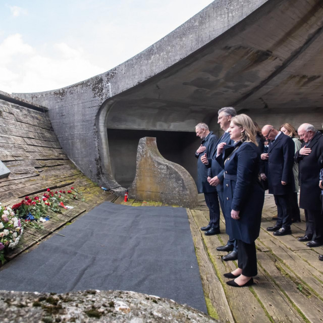 Izaslanstvo Vlade u Jasenovcu