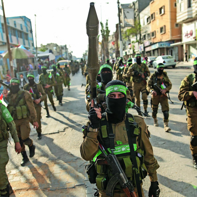 Četiri je kriterija nužno ispuniti da bi se ostvarila državnost: 1) stalno stanovništvo, 2) određen teritorij, 3) vlada i 4) sposobnost uspostave odnosa s drugim državama. Palestina je na putu da postane prva država u povijesti koja će ispuniti četvrti kriterij prije prva tri