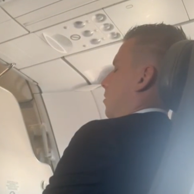Andrij Lunin u avionu
