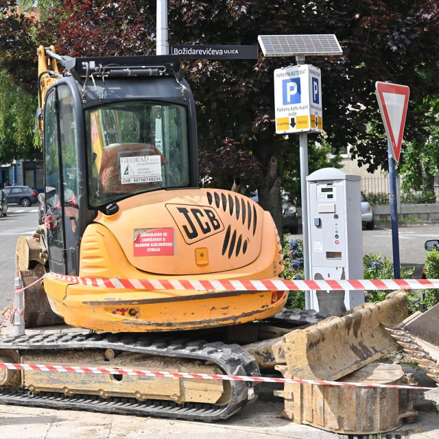 Radovi u Božidarevićevoj