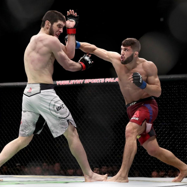 Islam Makhachev vs Arman Tsarukyan