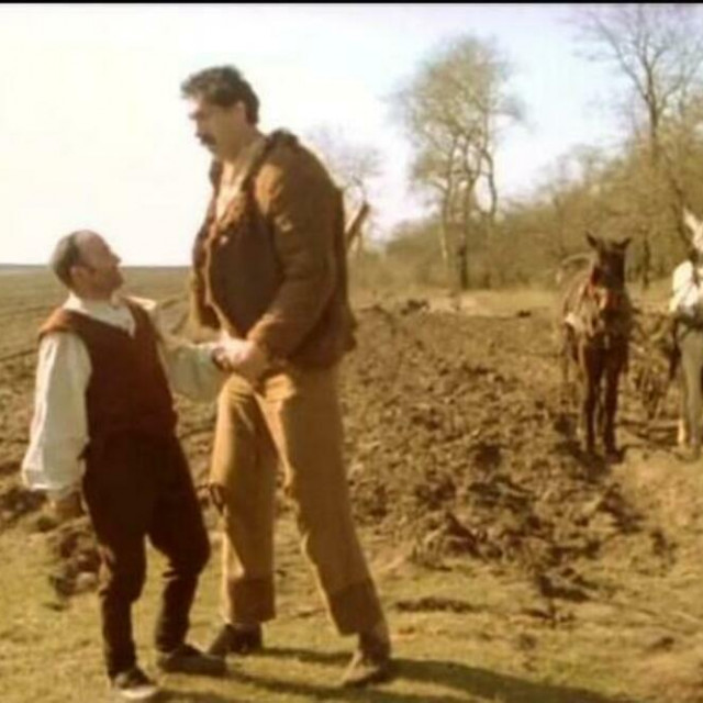 Milovan Tasić Tasa (desno) u prizoru iz filma ”Tko to tamo pjeva”