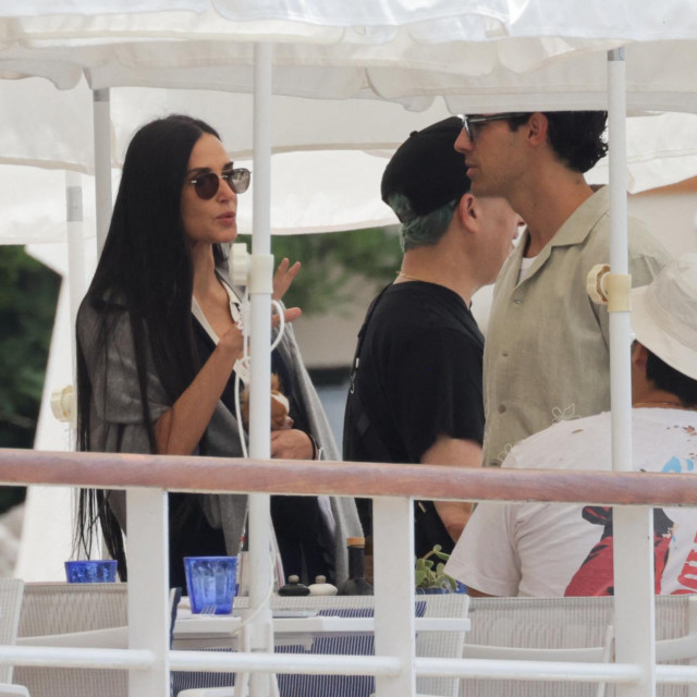 Demi Moore s Joeom Jonasom i Heidi Klum