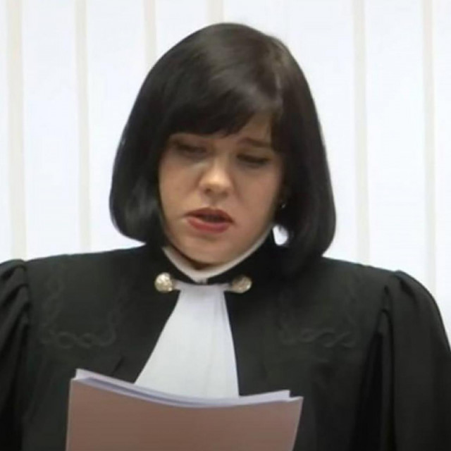 Ruska sutkinja Natalia Larina (50)